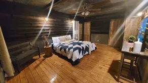 Private, rustic country home with hot tub, movie theater and a view - Image 5