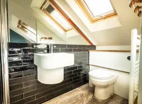 Lovely home in Brighton sleeps 6 - Image 3