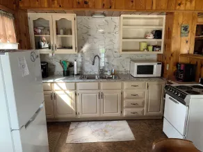 Lakefront Cabin On Long Lake Cheboygan - Image 5
