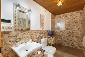 Holiday Home \"Casa Las Toscas\" with Mountain Views, Pool and Wi-Fi - Image 2