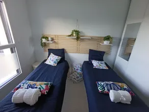 RECENT MODERN HOUSE CLOSE TO BEACHES AND SHOPS - Image 3
