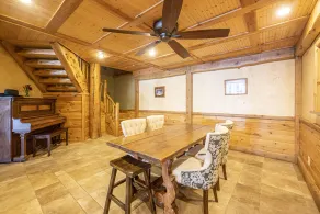 Log Cabin Mansion fronting Strawberry and Bass Lake with large oversized suites. - Image 2