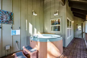 Fantastic Custom Mountain Cabin w/ Lodge Vibes, Hot Tub, Home Theater - Image 2