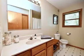 Rural Winona Co. Guest House Getaway: Relax and Enjoy the Simple Things in Life - Image 2