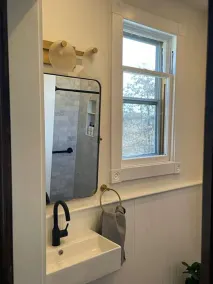 Amazing experience near the Quinnipiac River. Historic w/chef's kitchen & bidet. - Image 3