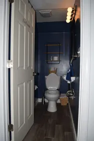 6 Bedroom/4.5 Bath/Across from Motown Museum - Image 4