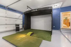 Lakefront W/ Private Beach, Pool, Hot Tub, Golf Simulator, Projector, Bar & more - Image 2