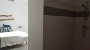 Villa con piscina, 8 posti letto, 5 min spiagge - Image 2