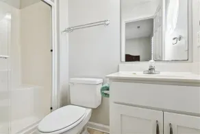 Crenshaw Corner South --Cozy 5 Bedroom 2nd Row Beach House!!! Fully Equipped~!! - Image 4
