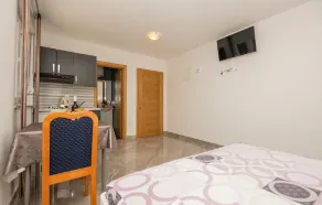 Amazing Apartment In Krvavica With Wifi - Image 4