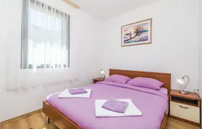 Bonita casa de 2 habitaciones en Pag - Image 4