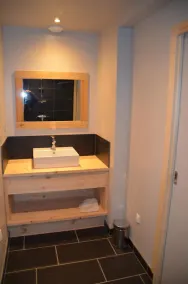 Chalet contemporaneo e autentico nel villaggio di Monétier les Bains<br><br> - Image 5