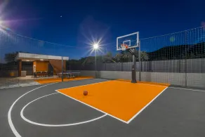 Villa SEVEN HEARTS with heated pool and basketball court near Split - Image 4