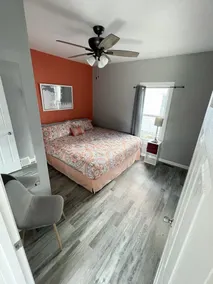 Hang out at The Hangar! Newly remodeled, beautiful home, fully furnished. - Image 5