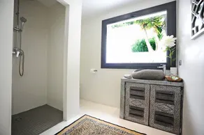 Fantastic Luxury Mansion Close to the Beach with Pool, Jacuzzi - Image 3