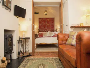 Gamekeeper's Cottage - Image 3