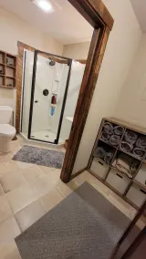 Private Newly Built Woman Lake Cabin with Detached Barn Style Bunk House - Image 4