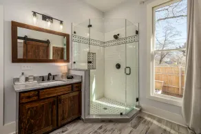 Private Pool & Hot-tub! Walk Downtown; Large Porch; King Beds; Spacious - Image 3