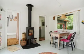 Stunning Home In Askø With Kitchen - Image 4