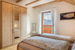 Apartamento vacacional \"Rosengarten\" con vistas a la montaña, jardín, balcón y Wi-Fi - Image 4