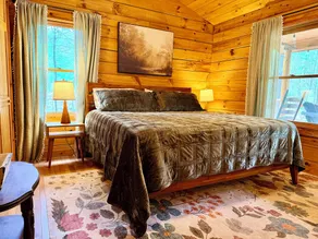 Peaceful Creekside Retreat at the foot of Mt. Mitchell!  - Image 4