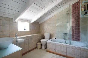 An old olive press villa with breathtaking panoramic views - Image 4