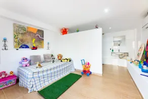 Charming Holiday Home Bahamas 2 with Wi-Fi, Pool, Balcony, Terraces & Garden - Image 3