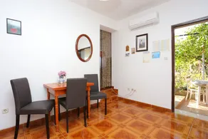 Studio Appartement mit Terrasse Slatine, Ciovo (AS-2566-a) - Image 4