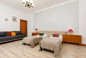 Spacious apartment in Praga | For 6 People | Close to the Metro - Image 2