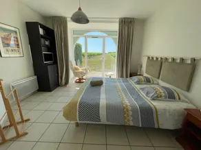 Luxury Vineyard Cottage with Modern Amenities Near Nantes - Image 3