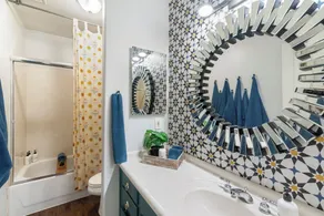 5 Bedroom 4 Bath Boutique Home PREMIUM LOCATION + heated pool option - Image 3
