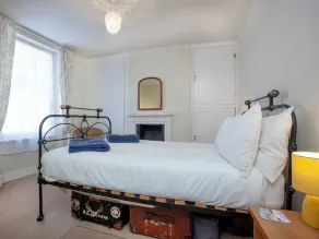 Tillerman Cottage Appledore Devon - Image 4