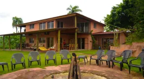 Family suite in farm overlooking the Taveras lake - Image 2
