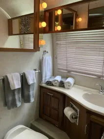 Beautiful Vintage Airstream, Beaufort SC-Enjoy the Journey - Image 2