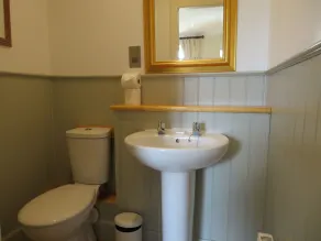 Wonderful remote cottage but fully equipped with all you would need to create Home from Home. - Image 3