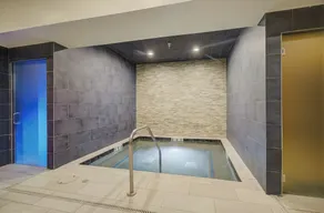 CANYONS VILLAGE SKI IN OUT - 1 bdrm condo, VIEWS, steam shower, steps to GONDOLA - Image 3