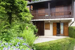 T3 cosy avec cheminée, pour 4-5 pers., skis aux pieds, terrasse sud/ouest, calme à Arêches-Beaufort - Image 2