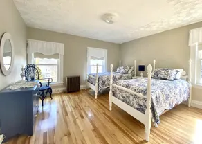 Spacious Historic Home in the White Mountains, great for Groups, Sleeps 14 - Image 5