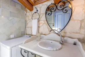 Villa Lida Aresti by Sealand Villas - Image 4