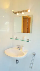 Apartment in a great location with a beautiful balcony, close to Ammersee - Image 3