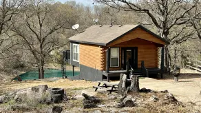 Beautiful Log Cabin with lake access, pond, and 4-wheeling trails - Image 5