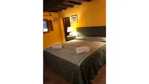 Villa Arzilla - PEONIA SUITE ZIMMER 2 - Image 3