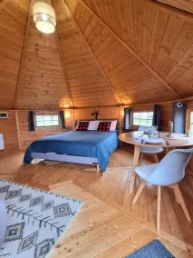 Cabane \"Canada\" with private Jacuzzi - Image 3