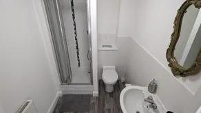 2-Bed Riverside Stay - Sleeps 6 & Pets Ok - Image 5