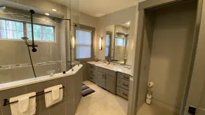 Luxurious Estate among the Pines w/ Hot Tub, EV Charger & so much MORE! - Image 3