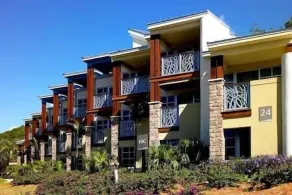2 Bay Vista Villas Beachfront Resort & Spa, Pool, Hot Tub - Image 3