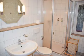 Ferie værelse højre - DEB 038 Ferielejlighed / værelse Aschersleben - Image 3