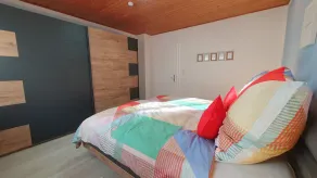 Cozy vacation apartment (85sqm) with large balcony and parking space - Image 5