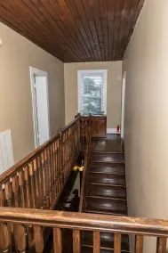 Historic 4 bedroom house with hot tub-great location - Image 2