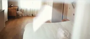 Modern family home with heated pool - Image 5
